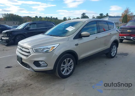 2017 Ford Escape Se z USA, uszkodzony, nr VIN 1FMCU9GD9HUE50731